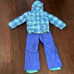 Girls Burton ski pants and jacket size S (5/6)